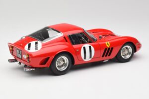 Ferrari 250 GTO #11 J. Surtees / M. Parkes Paris 1000km 1962 CMC 1:18 M-249 Metal - imaginea 2 din 6