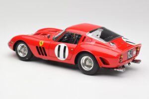 Ferrari 250 GTO #11 J. Surtees / M. Parkes Paris 1000km 1962 CMC 1:18 M-249 Metal - imaginea 5 din 6
