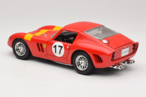 Ferrari 250 GTO #17 Bburago Sammlerborse Roșu Bburago 1:18 3007-P1 Metal - imaginea 7 din 8
