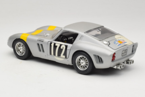 Ferrari 250 GTO #172 L. Bianchi / G. Berger Tour de France 1962 Argintiu Ediție Limitată Bburago 1:18 3011-S1 Metal - imaginea 7 din 8