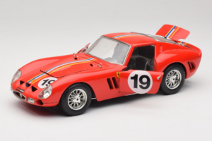 Ferrari 250 GTO #19 Roșu Dungi 1962 Bburago 1:18 3011-P3 Metal - imaginea 2 din 8