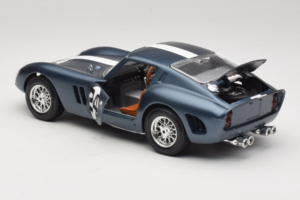 Ferrari 250 GTO #24 Albastru Dungă Albă 1962 Bburago 1:18 3011-B2 Metal - imaginea 5 din 8