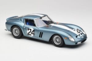 Ferrari 250 GTO #24 P. Rodriguez 12 Hours of Sebring GT3.0 Winner 1962 Kyosho 1:18 08438D Metal - imaginea 6 din 8