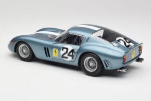 Ferrari 250 GTO #24 P. Rodriguez 12 Hours of Sebring GT3.0 Winner 1962 Kyosho 1:18 08438D Metal - imaginea 7 din 8