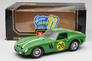Ferrari 250 GTO #26 Verde Dungi Albe 1962 Bburago 1:18 3011-G3 Metal - imaginea 8 din 8