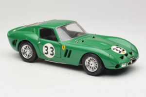 Ferrari 250 GTO #33 Verde Bburago 1:18 3011-G1 Metal - imaginea 6 din 8