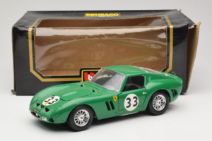 Ferrari 250 GTO #33 Verde Bburago 1:18 3011-G1 Metal - imaginea 8 din 8