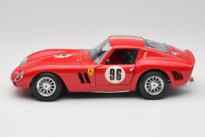 Ferrari 250 GTO #96 Roșu 1962 Bburago 1:18 3011-N1 Metal - imaginea 4 din 8