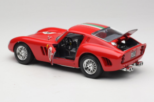 Ferrari 250 GTO #96 Roșu 1962 Bburago 1:18 3011-N1 Metal - imaginea 5 din 8