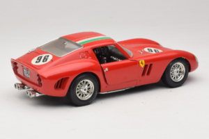 Ferrari 250 GTO #96 Roșu Steag Italian 1962 Bburago 1:18 3011-P2 Metal - imaginea 3 din 8