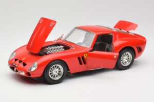 Ferrari 250 GTO Roșu Bburago 1:18 3011 Metal - imaginea 2 din 8