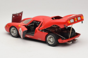 Ferrari 250 LM #21 M. Gregory / J. Rindt 24 Hours of Le Mans 1965 Bburago 1:18 3033-P2 Metal - imaginea 5 din 8