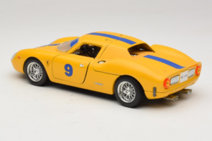 Ferrari 250 LM #9 Galben 1965 Bburago 1:18 3033-Y1 Metal - imaginea 7 din 8