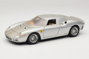 Ferrari 250 LM Argintiu Bburago 1:18 3033-S1 Metal
