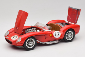Ferrari 250 Testa Rossa #17 Roșu 1957 Bburago 1:18 3007-R4 Metal - imaginea 2 din 8