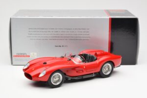 Ferrari 250 Testa Rossa Pontoon Fender Roșu CMC 1:18 M-071 Metal - imaginea 6 din 6