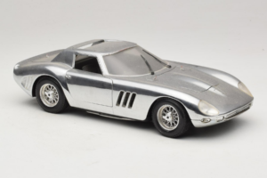 Ferrari 275 GTB Chrome Argintiu Guiloy 1:18 B004 Metal - imaginea 6 din 8