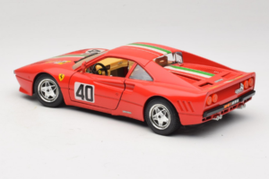 Ferrari 288 GTO #40 Roșu Steag Italian 1984 Bburago 1:18 3027-P1 Metal - imaginea 7 din 8