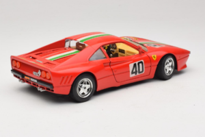 Ferrari 288 GTO #40 Roșu Steag Italian 1984 Bburago 1:18 3027-P1 Metal - imaginea 3 din 8