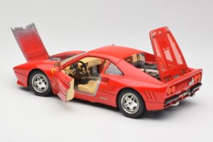 Ferrari 288 GTO Roșu Bburago 1:18 3027 Metal - imaginea 5 din 8