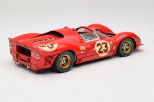 Ferrari 330 P4 #23 L. Bandini / C. Amon 24 Hours of Daytona Winner 1967 Revell 1:18 48833 Metal - imaginea 3 din 8