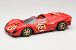 Ferrari 330 P4 #23 L. Bandini / C. Amon 24 Hours of Daytona Winner 1967 Revell 1:18 48833 Metal