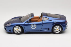 Ferrari 360 Modena Targa Ediție Limitată 333 buc Violet Metalizat Bburago 1:18 3348-F1 Metal - imaginea 4 din 8