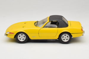 Ferrari 365 GTS/4 Daytona Cabriolet Galben Techno Giodi 1:18 740028 Metal - imaginea 4 din 8