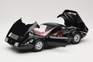 Ferrari 365 GT4/BB Negru Kyosho 1:18 08173K Metal - imaginea 2 din 8