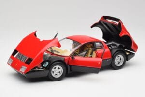 Ferrari 365 GT4/BB Roșu Kyosho 1:18 08173R Metal - imaginea 2 din 8