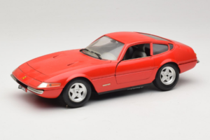 Ferrari 365 GTB/4 Daytona Roșu Techno Giodi 1:18 40011-P2 Metal
