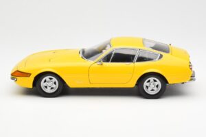 Ferrari 365 GTB/4 Daytona Galben Kyosho 1:18 08162Y Metal - imaginea 4 din 8