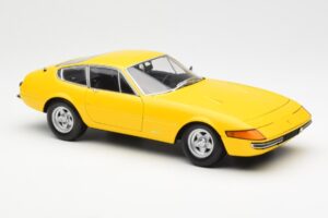 Ferrari 365 GTB/4 Daytona Galben Kyosho 1:18 08162Y Metal - imaginea 6 din 8
