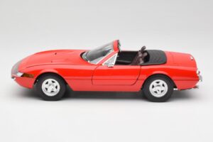 Ferrari 365 GTS Roșu Solido 1:18 8017 Metal - imaginea 4 din 8