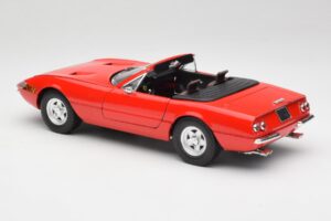 Ferrari 365 GTS Roșu Solido 1:18 8017 Metal - imaginea 7 din 8