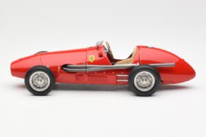 Ferrari 500 F2 #1 A. Ascari F1 Double World Champion 1952-1953 CMC 1:18 M-056 Metal - imaginea 3 din 6