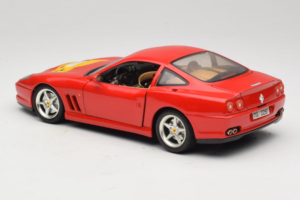 Ferrari 550 Maranello 22 Jahre Ferrari Model Club Roșu Bburago 1:18 3064-P2 Metal - imaginea 7 din 8
