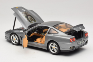 Ferrari 550 Maranello 25 Jahre Ferrari Model Club Argintiu Versiunea 2 Bburago 1:18 3064-S1 Metal - imaginea 5 din 8