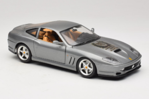 Ferrari 550 Maranello 25 Jahre Ferrari Model Club Argintiu Versiunea 2 Bburago 1:18 3064-S1 Metal - imaginea 6 din 8