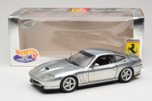 Ferrari 550 Maranello Chrome Silver Hot Wheels 1:18 25740 Metal - imaginea 8 din 8