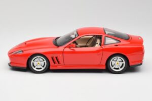 Ferrari 550 Maranello Roșu Bburago 1:18 3064 Metal - imaginea 4 din 8