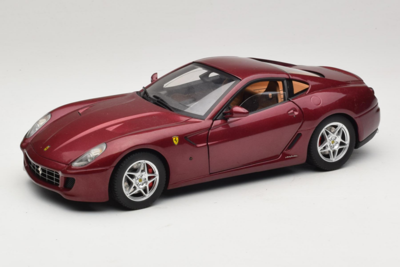 Ferrari 599 GTB Fiorano Roșu Închis Hot Wheels 1:18 M1200 Metal