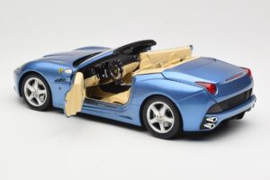Ferrari California Albastru Deschis Hot Wheels 1:18 N2043 Metal - imaginea 5 din 8