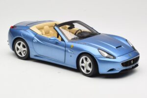 Ferrari California Albastru Deschis Hot Wheels 1:18 N2043 Metal - imaginea 6 din 8