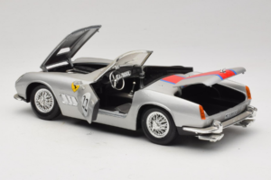 Ferrari California #22 Argintiu Dungă Roșie 1966 Tonka 1:18 01109-S2 Metal - imaginea 5 din 8