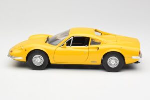 Ferrari Dino 246 GT Galben Anson 1:18 30301W Metal - imaginea 4 din 8
