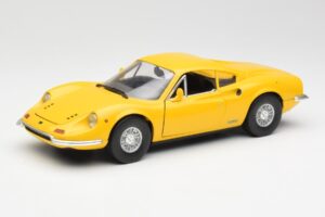Ferrari Dino 246 GT Galben Anson 1:18 30301W Metal