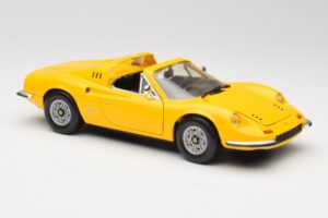 Ferrari Dino 246 GTS Galben Hot Wheels 1:18 23920 Metal - imaginea 6 din 8