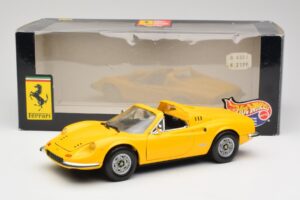 Ferrari Dino 246 GTS Galben Hot Wheels 1:18 23920 Metal - imaginea 8 din 8