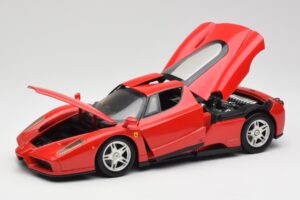 Ferrari Enzo Roșu Hot Wheels 1:18 56293 Metal - imaginea 2 din 8